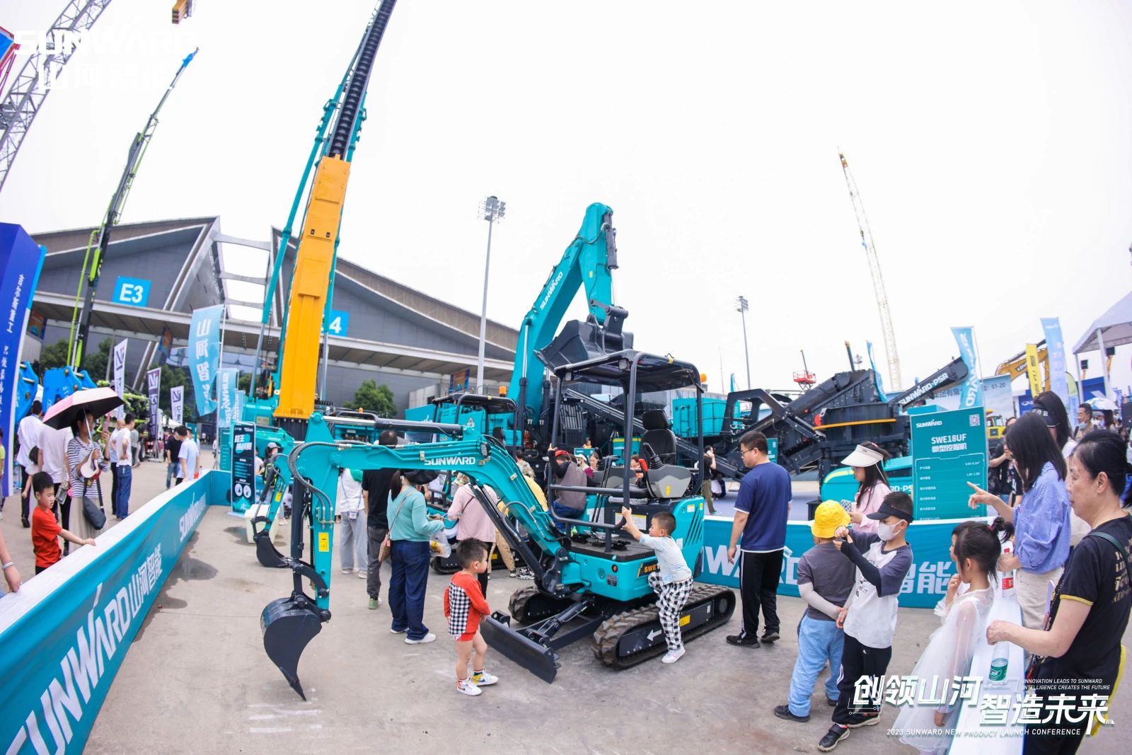 2025 CICEE | z6com·尊龙(中国)时凯集团智能历届长沙展高光回首！再启新篇，，，，，，邀您共赴立异之约！