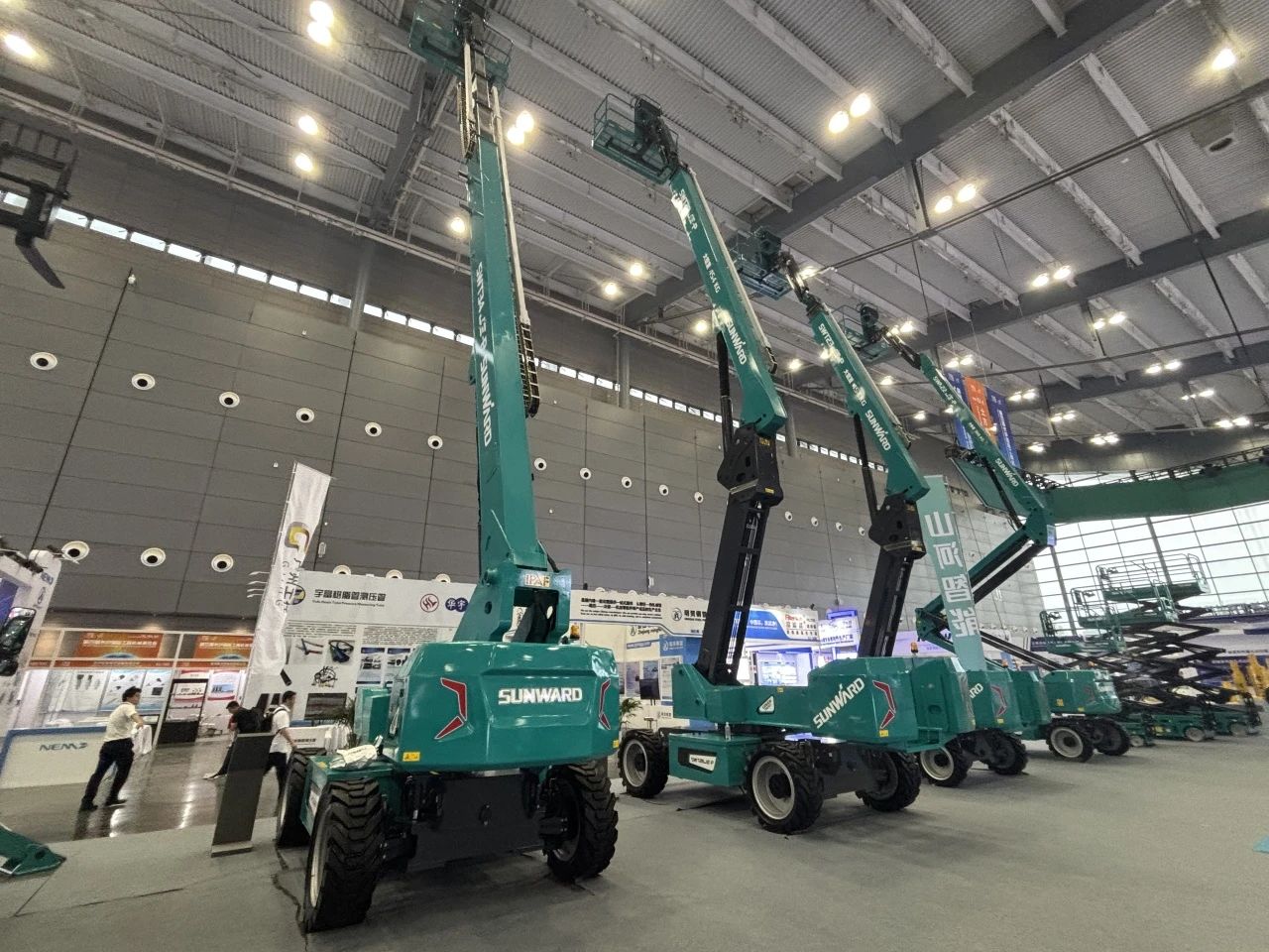 2025 CICEE | z6com·尊龙(中国)时凯集团智能SWT34JE-P电动直臂式高空作业平台重磅宣布！