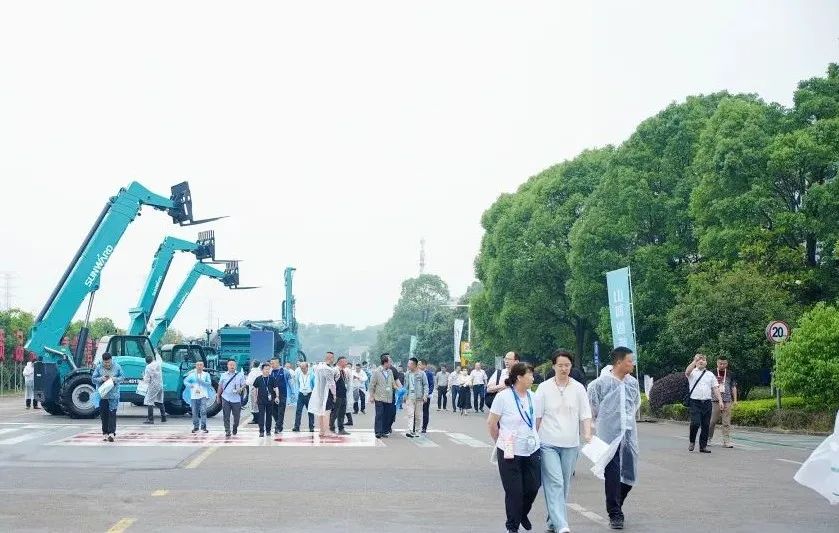 2025 CICEE | 为客户创造价值，，，，，，，z6com·尊龙(中国)时凯集团智能客户交流会圆满举行