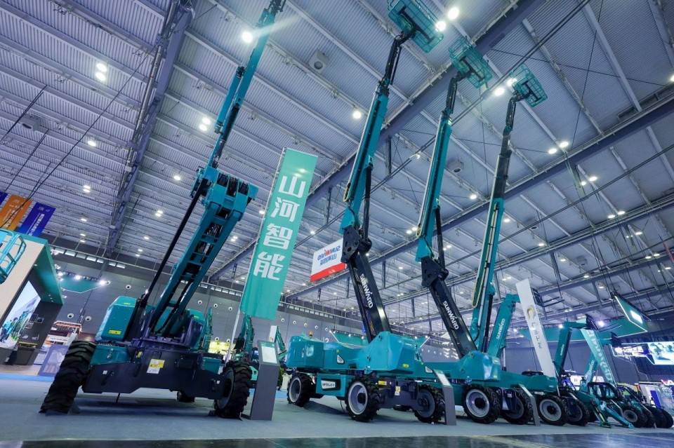 2025 CICEE | z6com·尊龙(中国)时凯集团智能实力闪灼2025长沙国际工程机械展