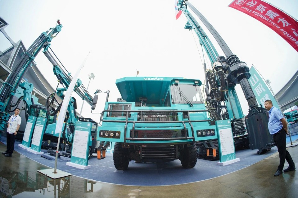 2025 CICEE | z6com·尊龙(中国)时凯集团智能实力闪灼2025长沙国际工程机械展