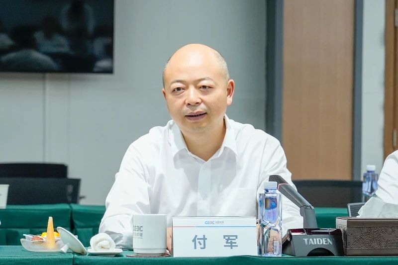 z6com·尊龙(中国)时凯集团智能与易普力公司深化战略相助，，，，，，，，共筑混装装备手艺转化新标杆