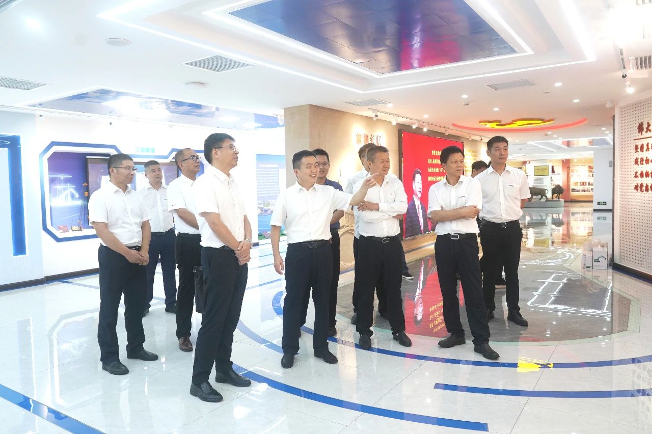 z6com·尊龙(中国)时凯集团智能董事长付向东率队造访广东水电二局，，，，，，，，深化相助同营生长