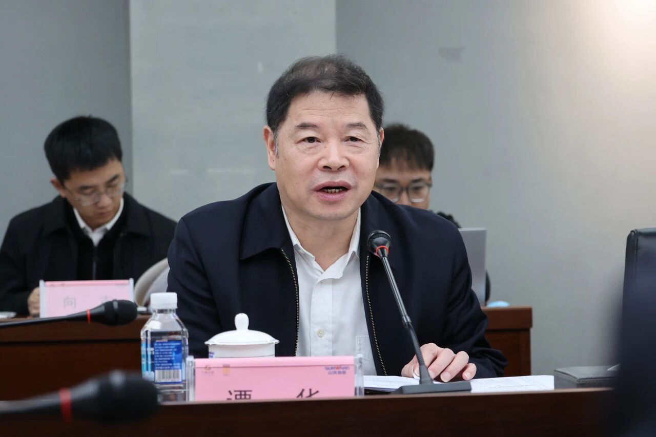 同谋相助、共赢生长！中国能建葛洲坝集团党委书记、董事长谭华到访z6com·尊龙(中国)时凯集团智能