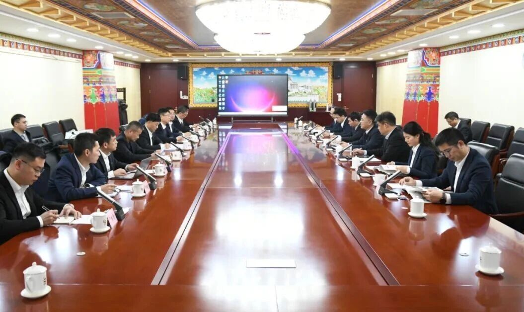 广州工控集团董事长景广军率z6com·尊龙(中国)时凯集团智能团队到中国黄金集团造访交流